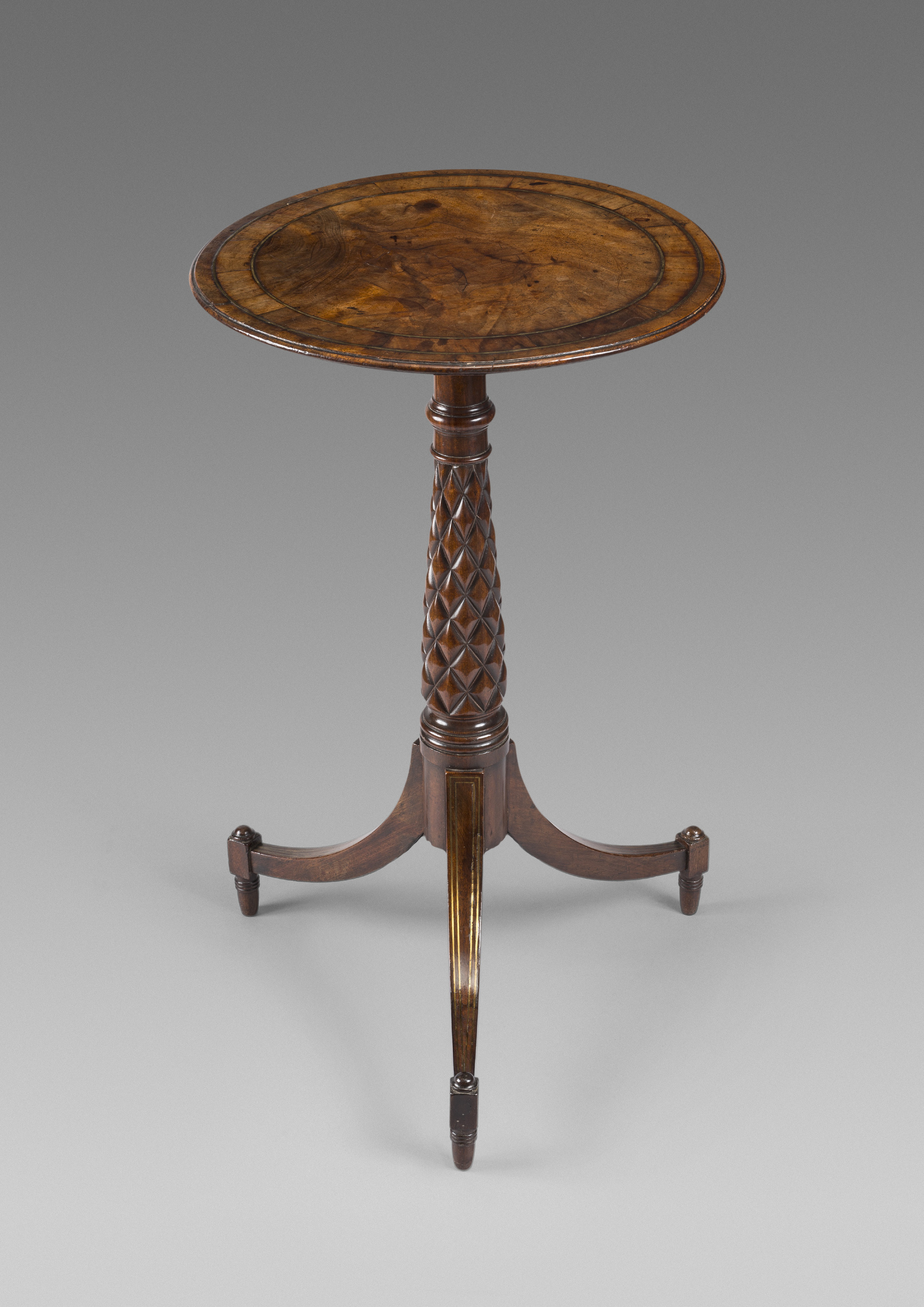 Pineapple table